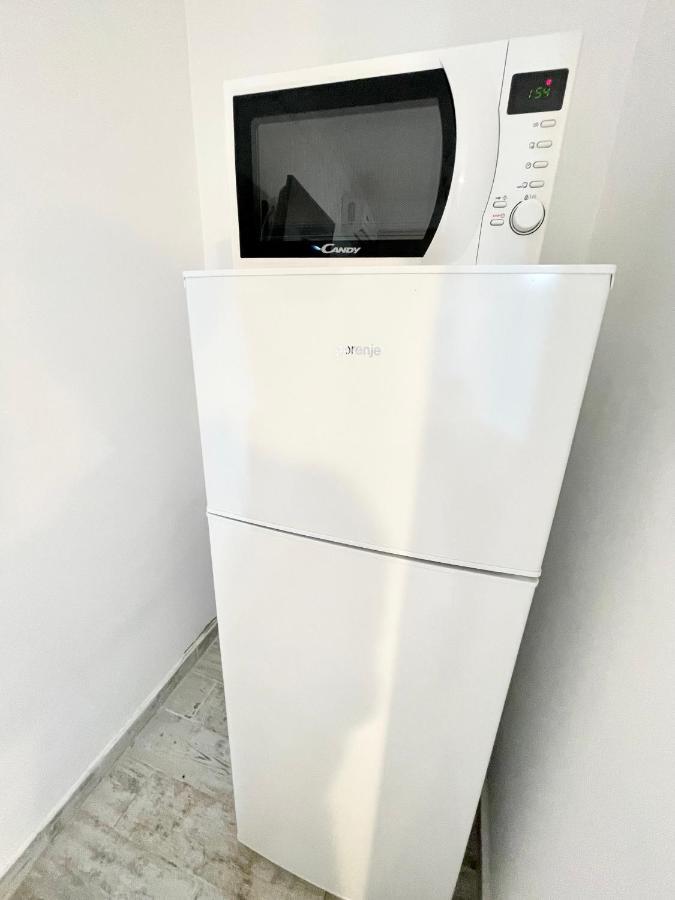 Prime 1 Studio Bukares Bagian luar foto