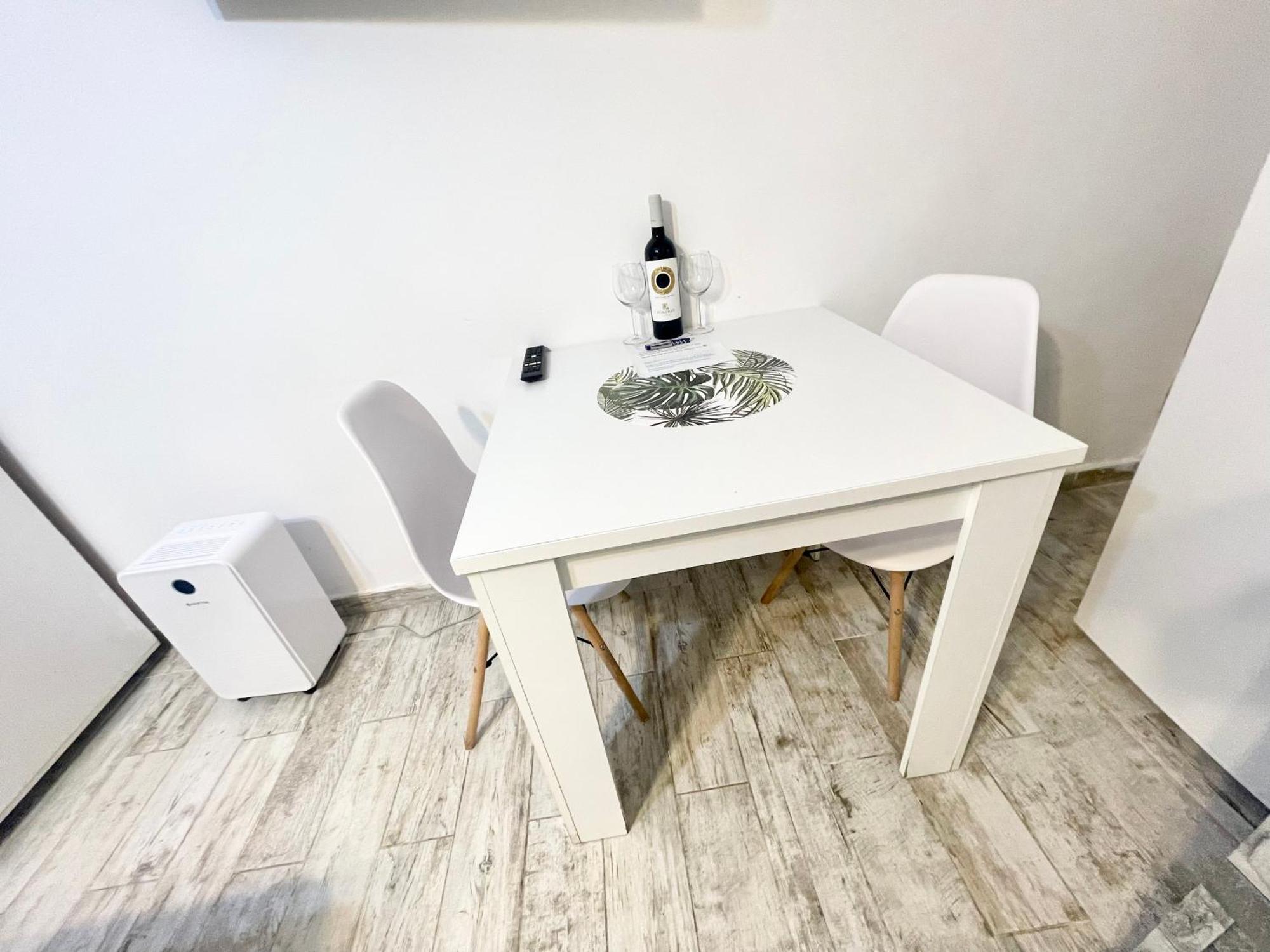 Prime 1 Studio Bukares Bagian luar foto